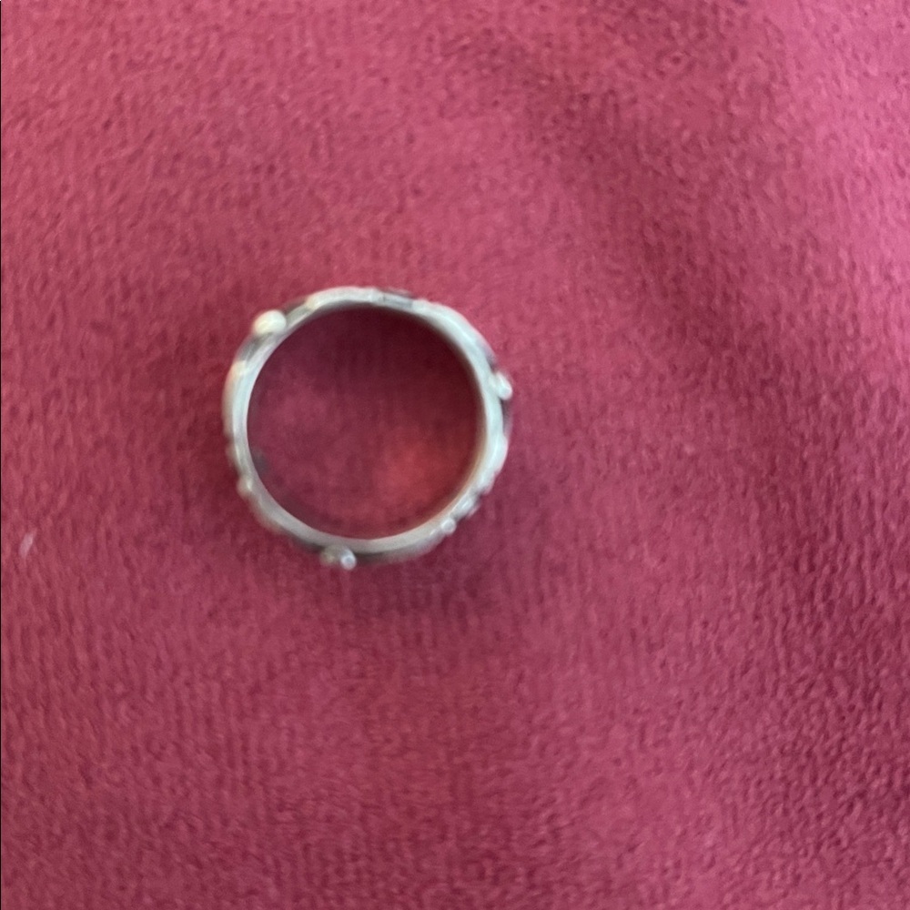 Silver (925) ring . Size 6-61/2. - Picture 2 of 4